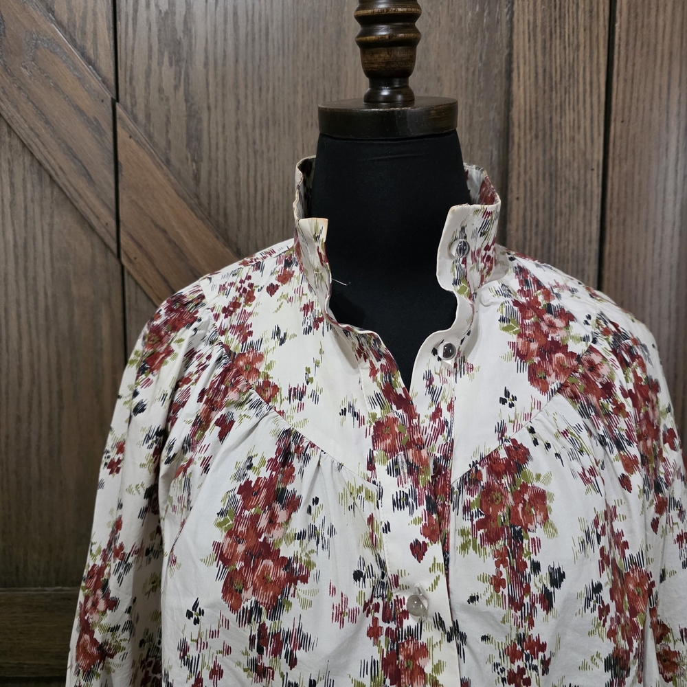 Tuckernuck Multicolor Floral Blouse - Picture 2 of 8
